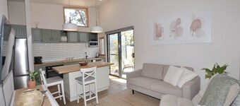 SUNNY VALE Discover Mc Laren Vale wine region