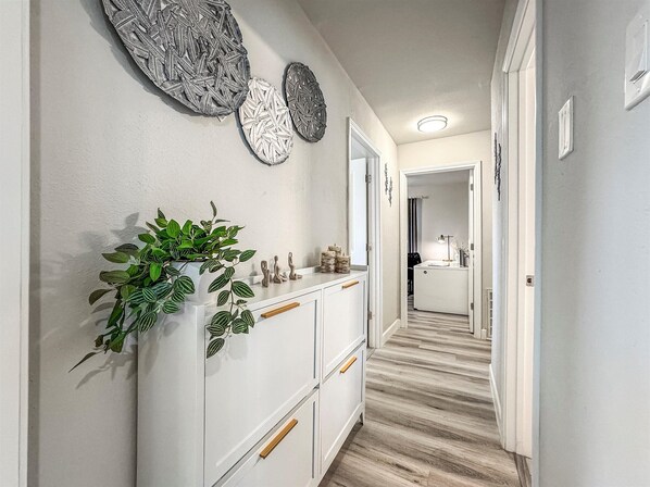 Interior - Nr Med Center + NRG | BBQ Hot Tub Swing Set Games (Houston)