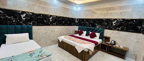 10 bedrooms, free WiFi, bed sheets