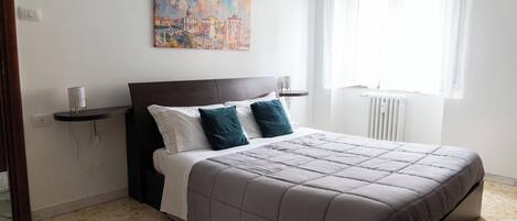 2 Schlafzimmer, Bügeleisen/Bügelbrett, Reisekinderbett, kostenloses WLAN