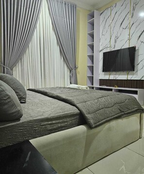 3 bedrooms, iron/ironing board, WiFi