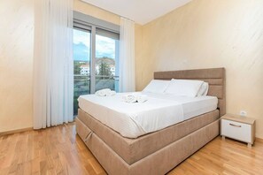 2 Schlafzimmer, Bügeleisen/Bügelbrett, Internetzugang, Bettwäsche