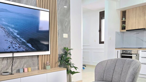 TV - Apartment Nemanja by Princess Milena (Bečići)