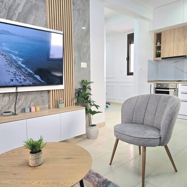 TV