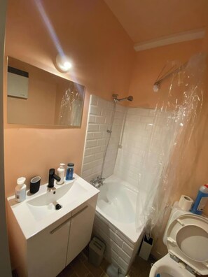 Bathroom - Central cozy fully equiped studio (Middelkerke)