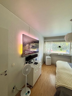 1 Schlafzimmer, Bügeleisen/Bügelbrett, Internetzugang, Bettwäsche