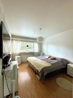 1 Schlafzimmer, Bügeleisen/Bügelbrett, Internetzugang, Bettwäsche