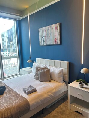 1 bedroom, iron/ironing board, internet, bed sheets