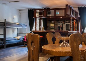 City Apartment | Living area
