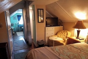 1 habitación, tabla de planchar con plancha, wifi y ropa de cama