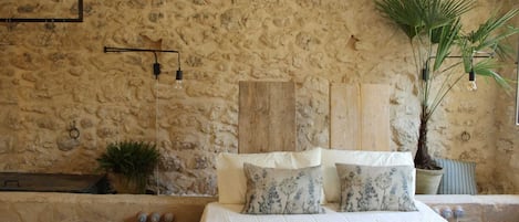 3 間睡房、上網、床單