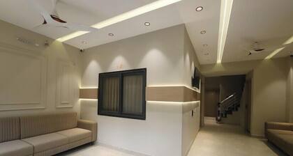 Hotel Maheshwari Inn