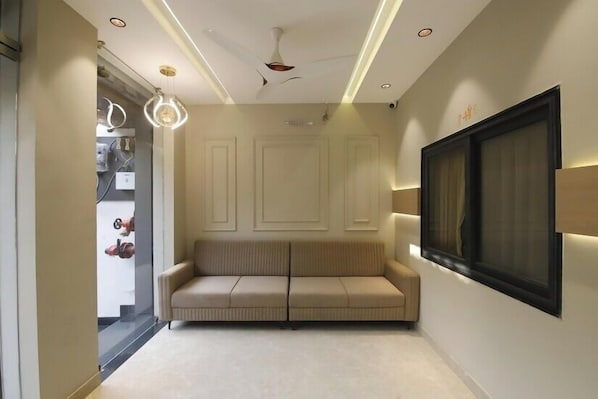 Reception - Hotel Maheshwari Inn (Ujjain)