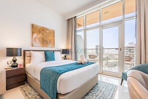 In-room safe, iron/ironing board, free WiFi, bed sheets - Studio with Pool View, Near to Parks and Circle Mall (Dubai)