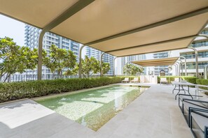Pool - Partial Sea Views with Private Beach Access, Close to Marina (Dubai)