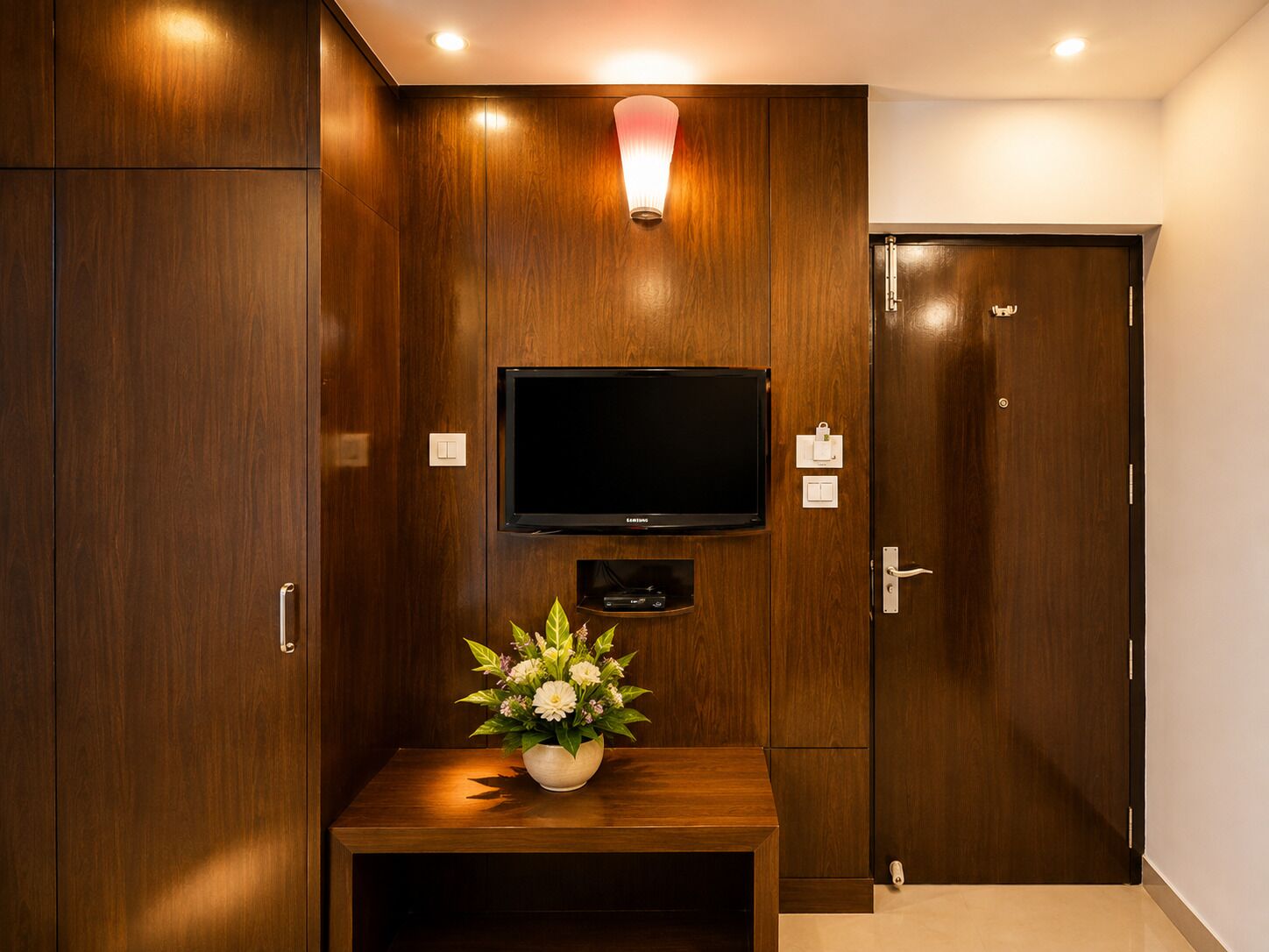 Standard Double or Twin Room, City View | Desk, free WiFi