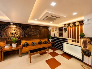 Reception - Hotel Tathagat International (Bodh Gaya)