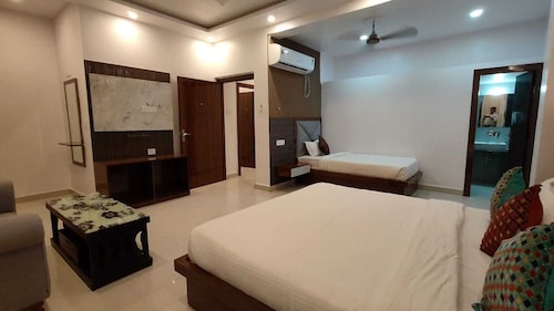 Hotel Tathagat International