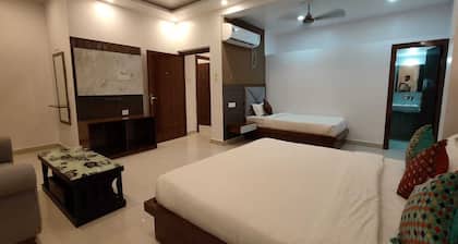 Hotel Tathagat International