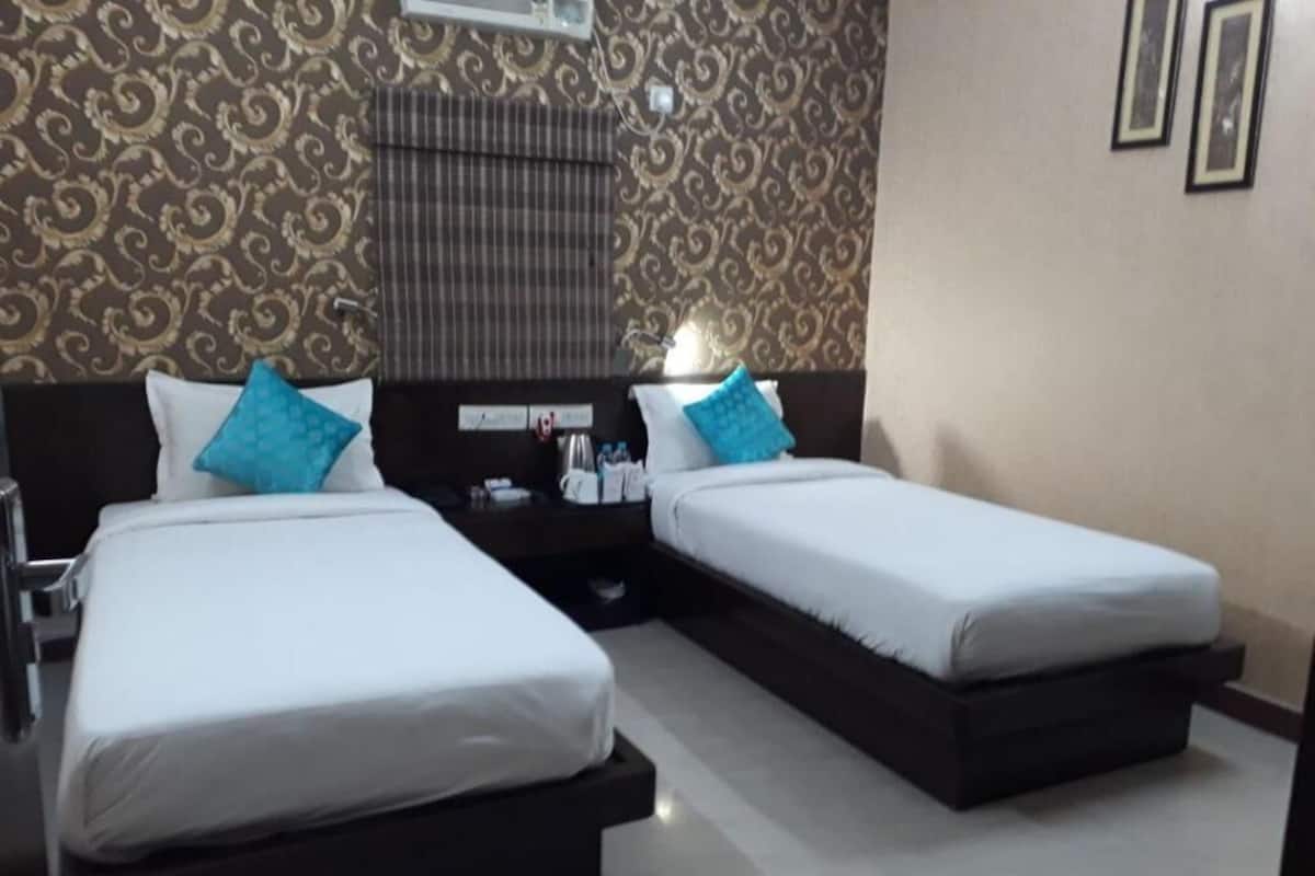 Deluxe Double or Twin Room, City View