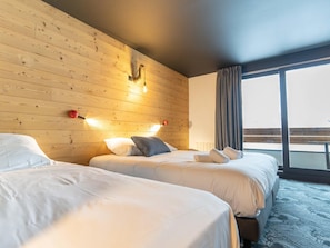 Apartment | 2 bedrooms, bed sheets - Delightful Apartment in Saint Chaffrey (Saint-Chaffrey)