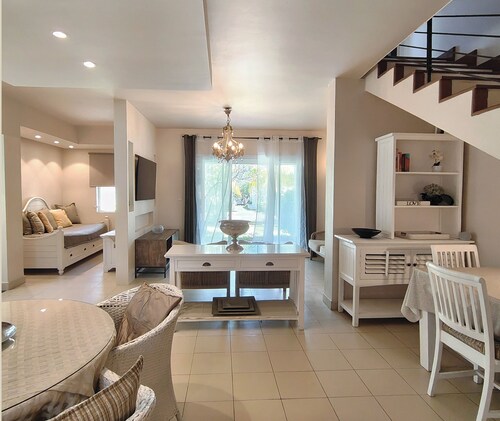 3-bedroom town house in the heart of Grand Baie near all amenities