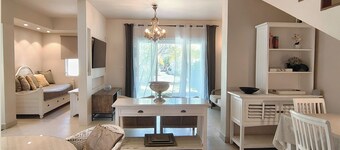 3-bedroom town house in the heart of Grand Baie near all amenities