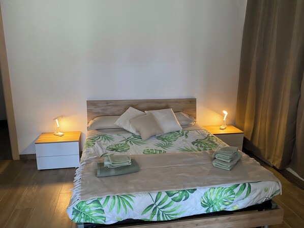 1 bedroom, WiFi, bed sheets