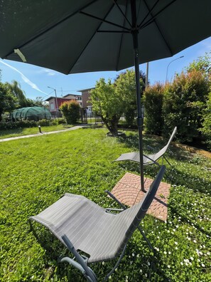 Property grounds - Sara's House, comfort and privacy a stone's throw from Bergamo (Zanica)