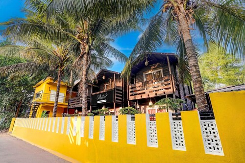 Collection O Morjim Beach