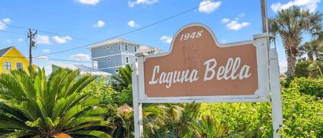 A sign for Laguna Bella with the year 1948.
