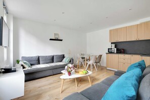 Apartment | Living area