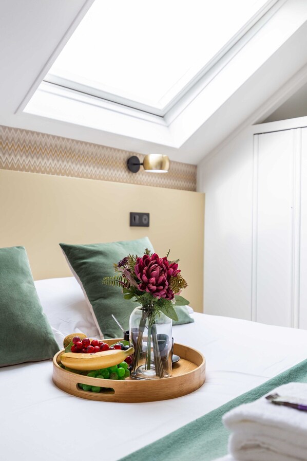 Apartment | 1 bedroom, iron/ironing board, bed sheets