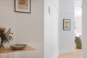 Interior - Beautifully Renovated Central 1-Bed City Stay (Brisbane)