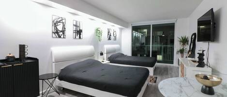 1 habitación, tabla de planchar con plancha, wifi y ropa de cama