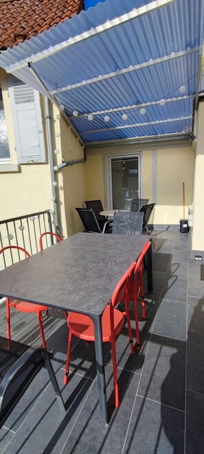 Outdoor dining - Cozy apartment for single person in 5 minutes from Friedrichsdorf train station (Friedrichsdorf)