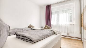 2 Schlafzimmer, Bügeleisen/Bügelbrett, kostenloses WLAN, Bettwäsche