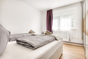 2 habitaciones, tabla de planchar con plancha y wifi gratis