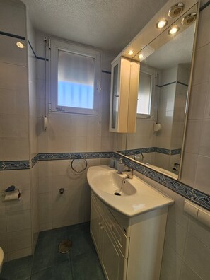 Appartement | Salle de bain | Séchoir à cheveux