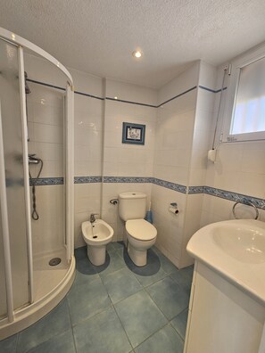 Apartment | Bathroom | Hair dryer