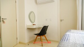 2 quartos, ferros/tábuas de passar roupa, Wi-Fi, roupa de cama
