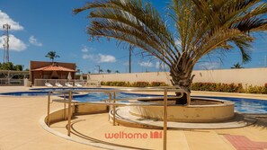 Pool - Apartamento em Barra dos Coqueiros a 300m da praia (Barra dos Coqueiros)