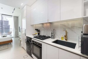 Fridge, microwave, oven, stovetop