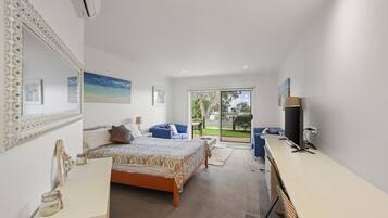 1 bedroom, iron/ironing board, internet