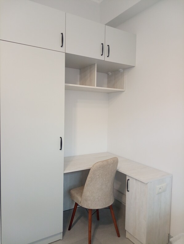 Comfort Apartment, Balcony, Mountain View | Private kitchen