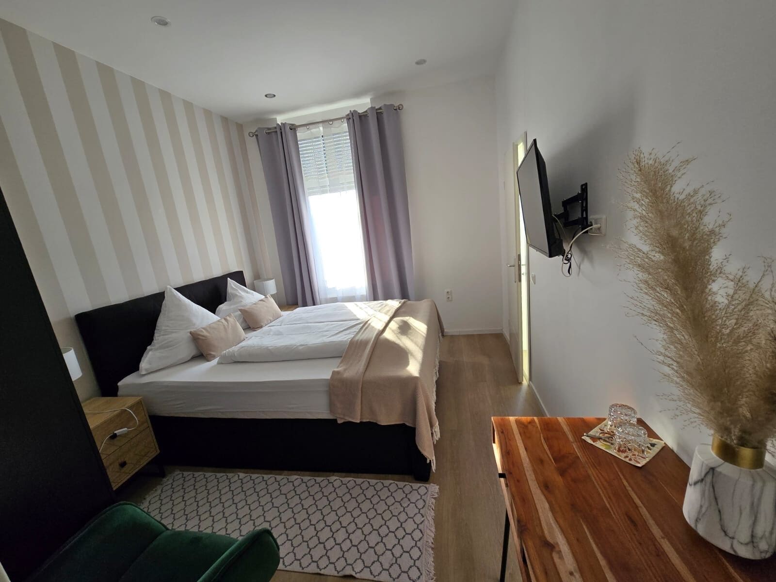 Standard Double Room | Desk, laptop workspace, free WiFi