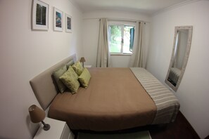 1 多间卧室、熨斗/熨衣板、WiFi、床单