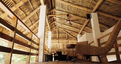 Stylish 4BR Amatecampo Beach Getaway -Perfect for Families and Special moments