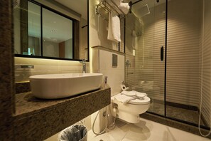 Deluxe Double Room, Mountain View | Bathroom - New Gold's Pyramids Hotel (Giza)