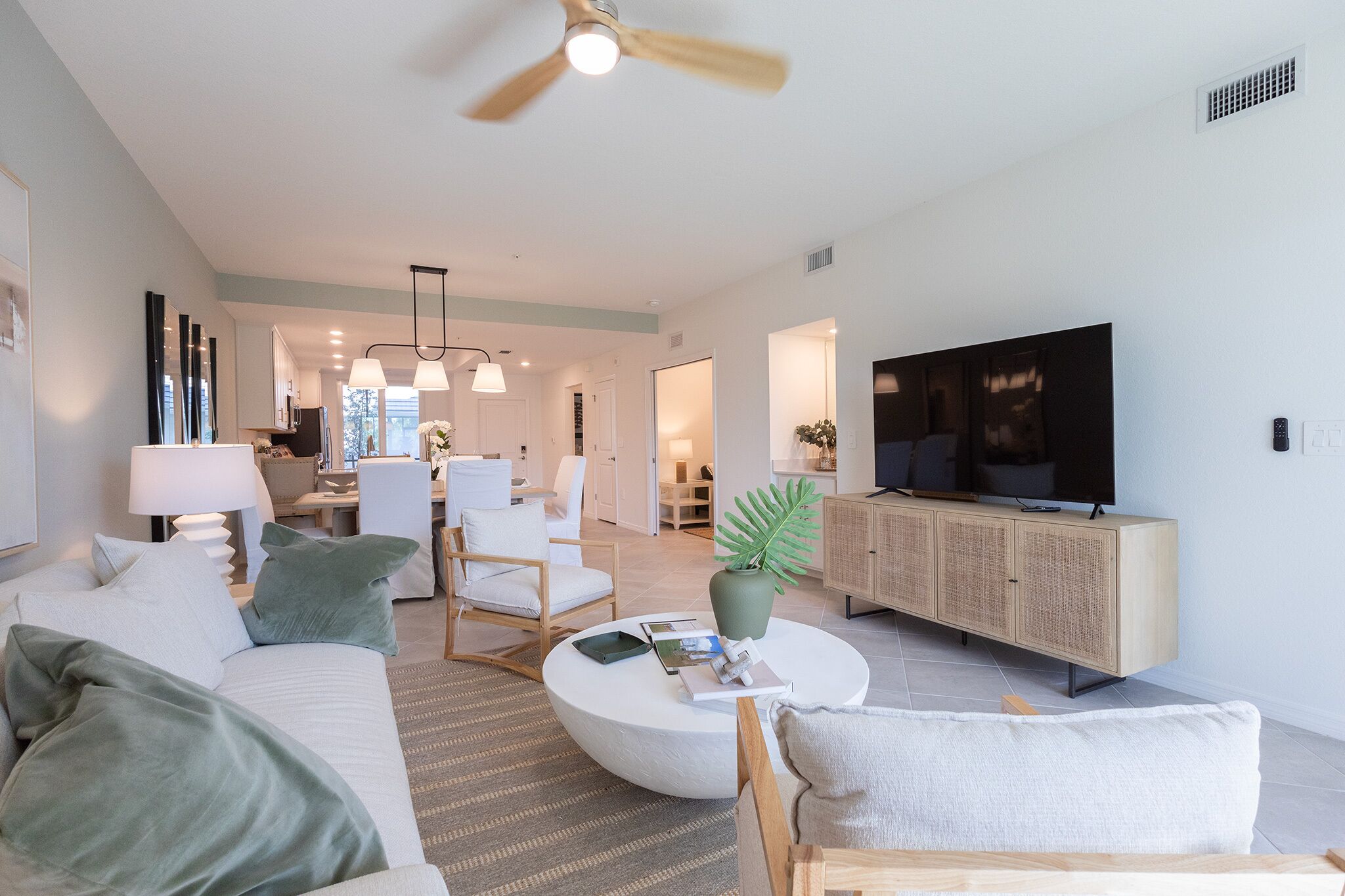 TV connectée, espaces bureaux, imprimantes